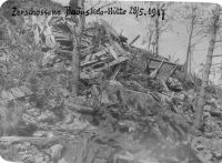 Monte Santo - Zerschossene BaonsKdo Hütte am 28. 5. 1917